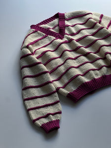 Lucky V-NECK Sweater