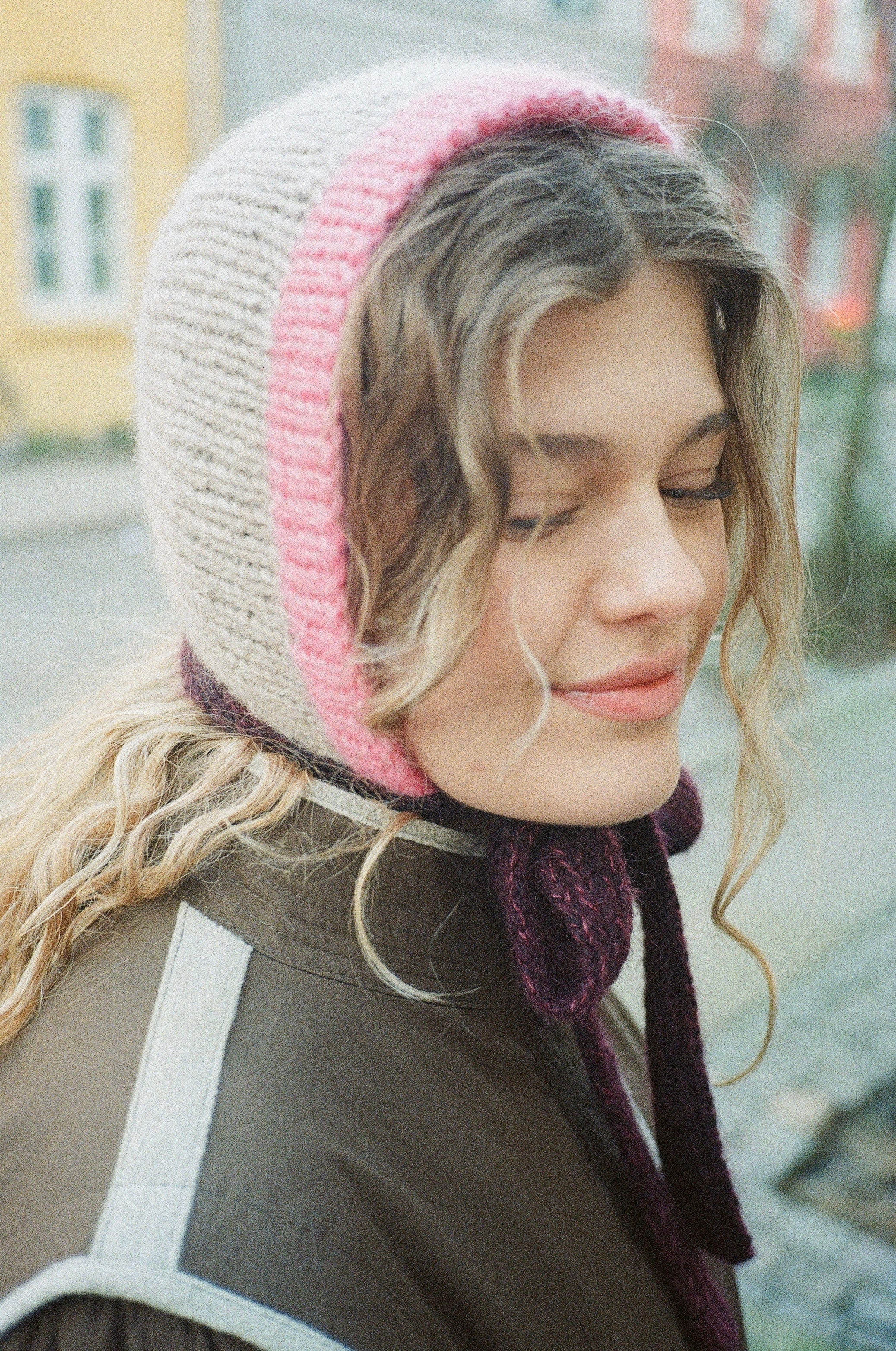 bow tie bonnet knitting pattern