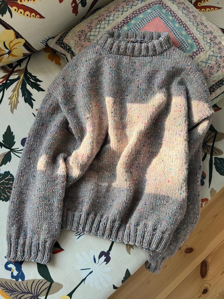 Deima's daily sweater - knitting pattern (dansk) – Deima Knitwear