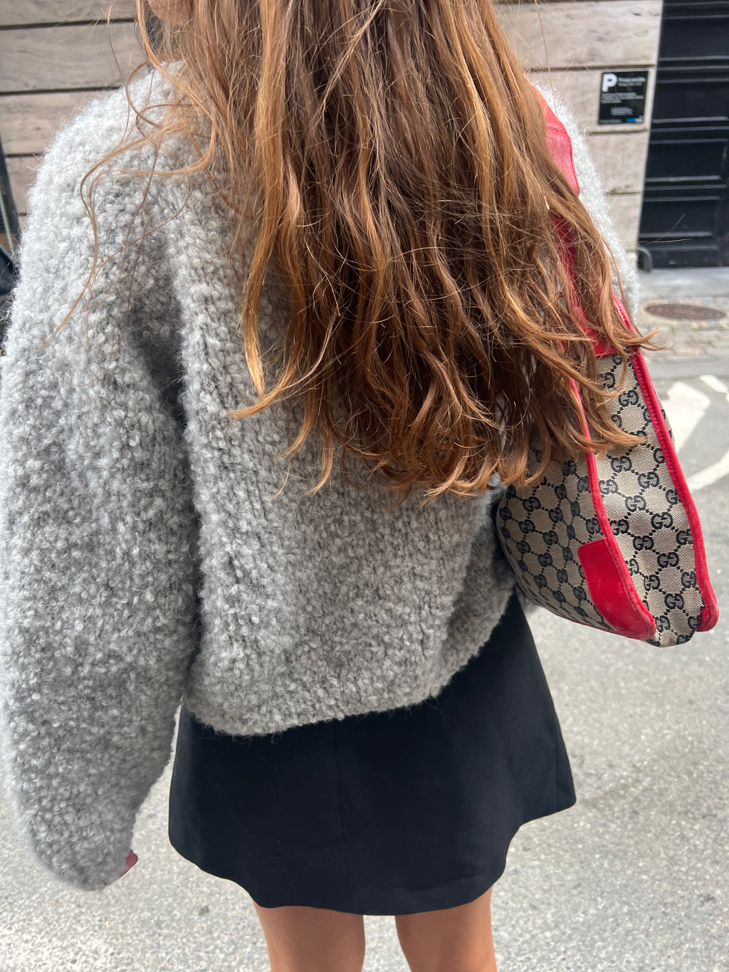 Deima's bouclé cardigan - knitting pattern (english)