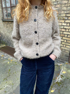 Deima's bouclé cardigan - knitting pattern (english)