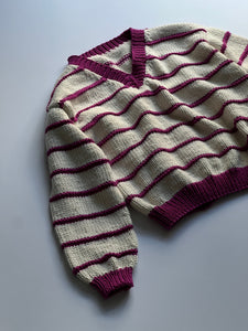 Ready to ship - Lucky V-NECK Sweater