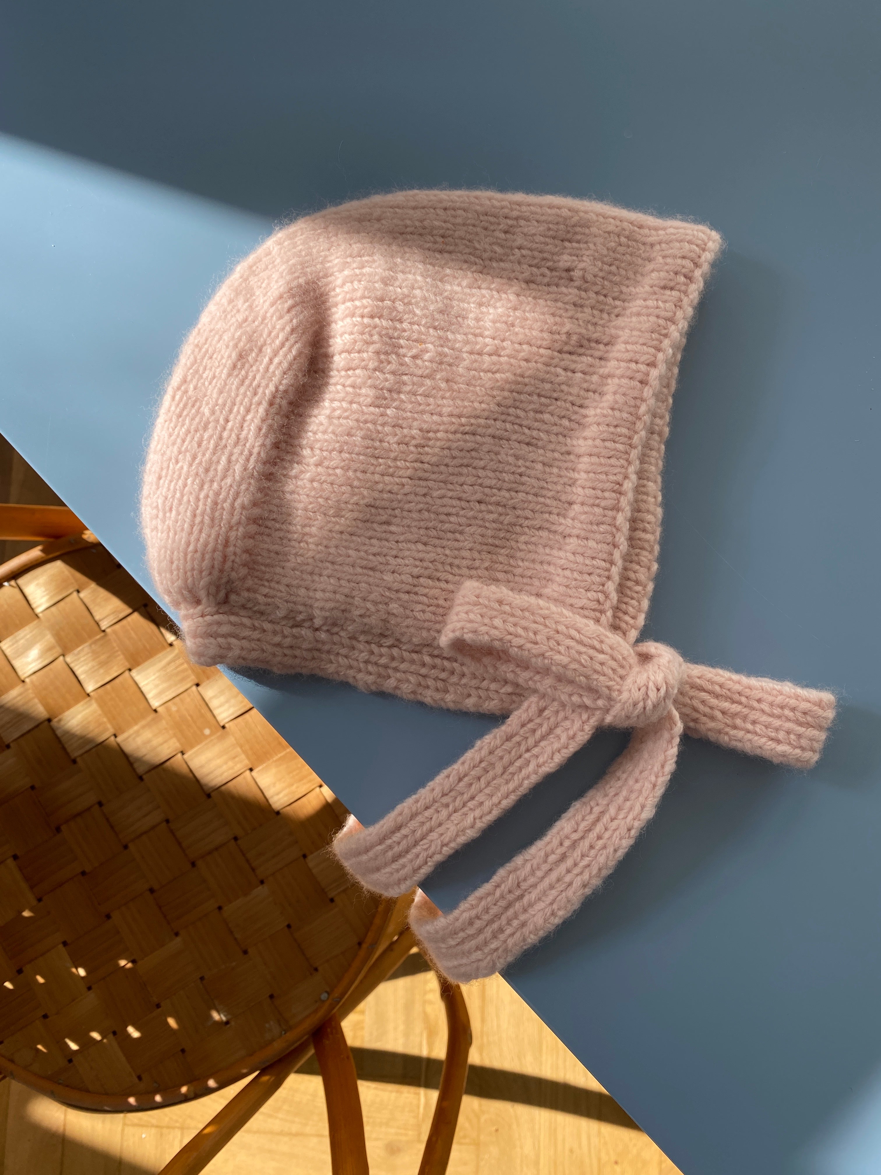 Bow Tie Bonnet