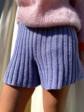 Load image into Gallery viewer, Deima&#39;s sporty shorts pattern - knitting pattern (english)
