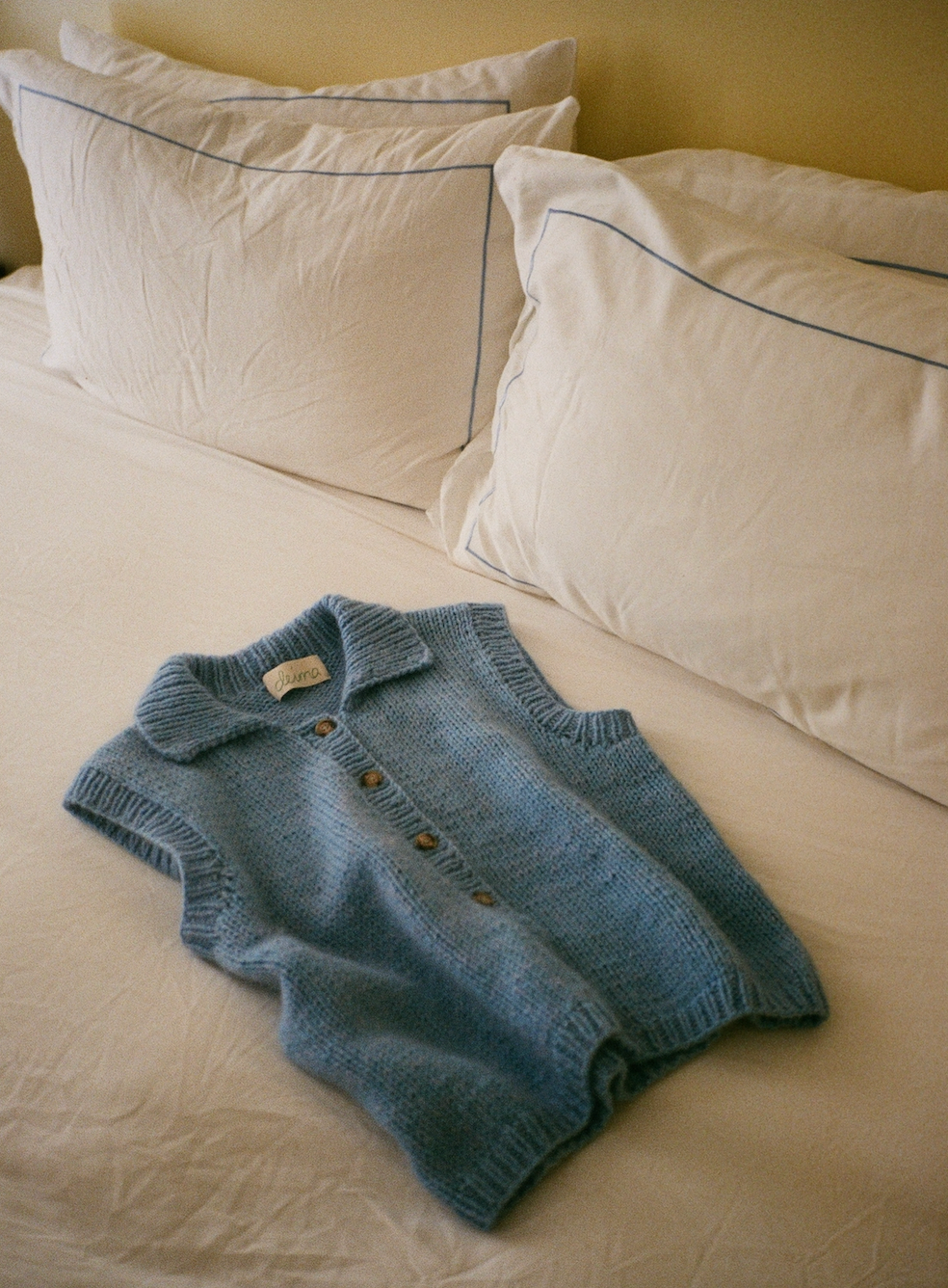 Collar Vest