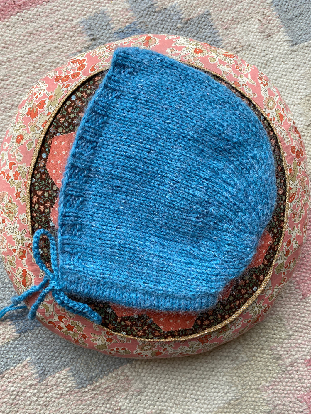 Deima’s bonnet - knitting pattern (English)